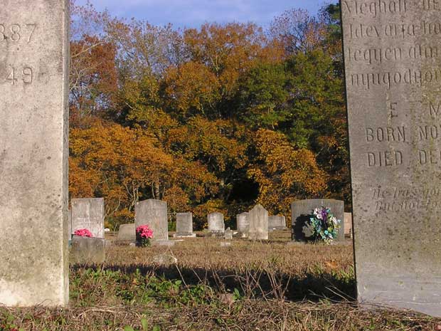 Riverside Cemetery