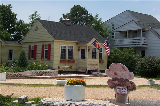 Sugar Shack Ice Cream Parlor