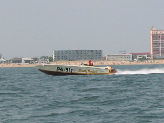 raceboat P4-51