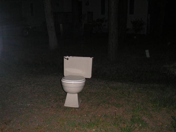 Toilet on Camelot