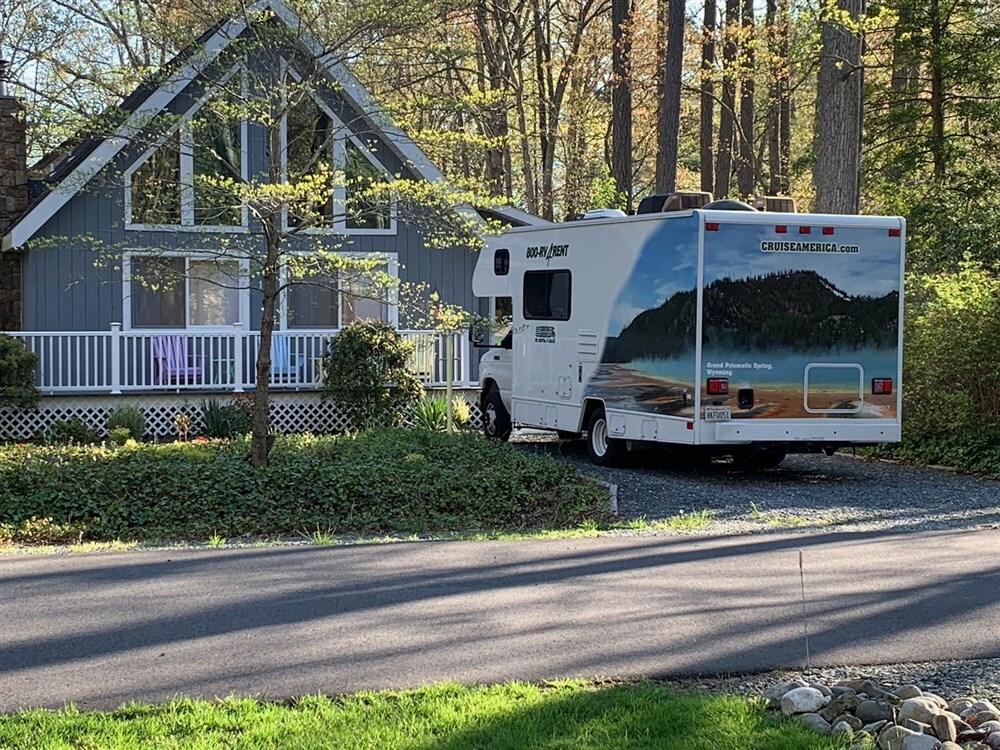 Airbnb and Motorhome